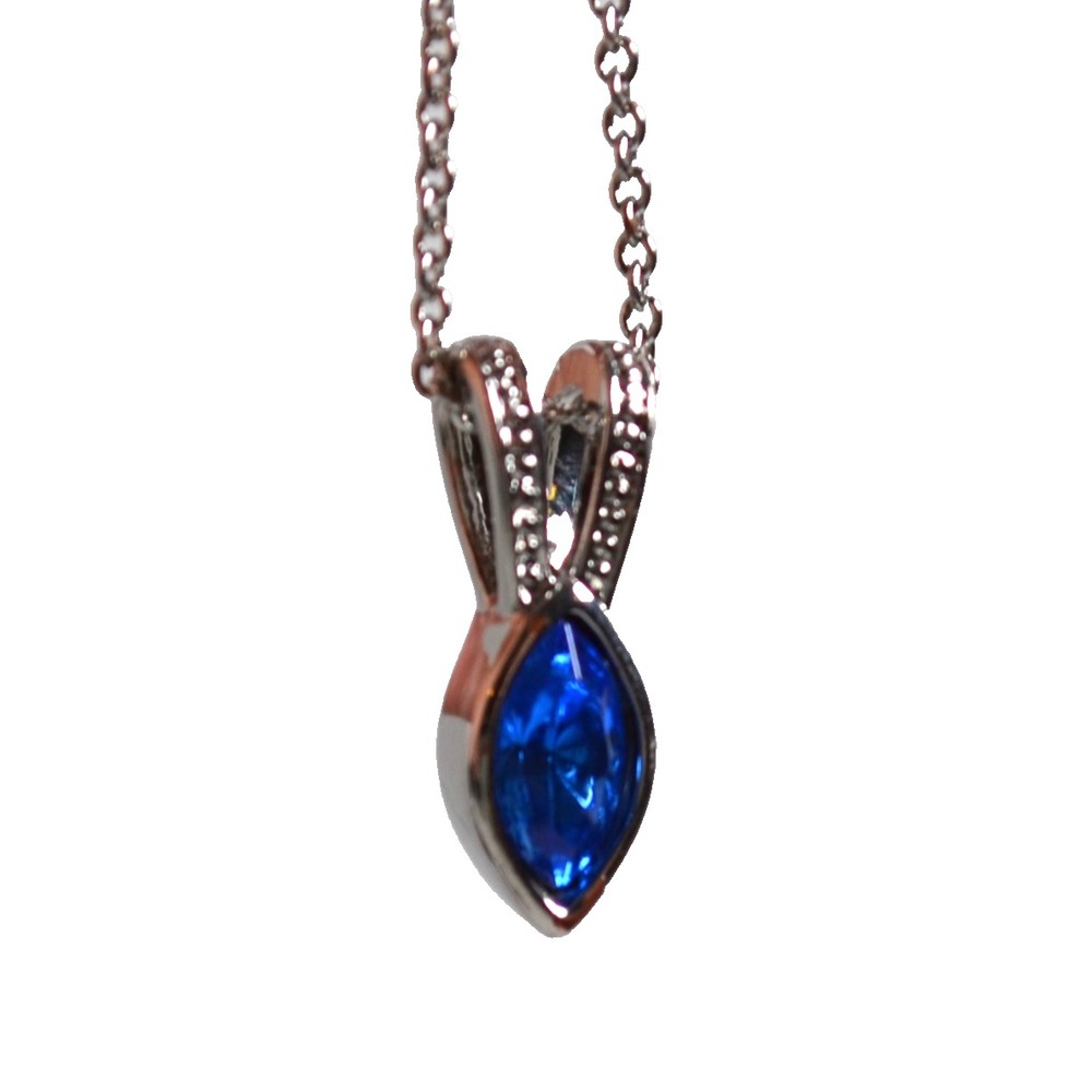 Silver Tone Necklace with Blue Oval Setting 18.5"
